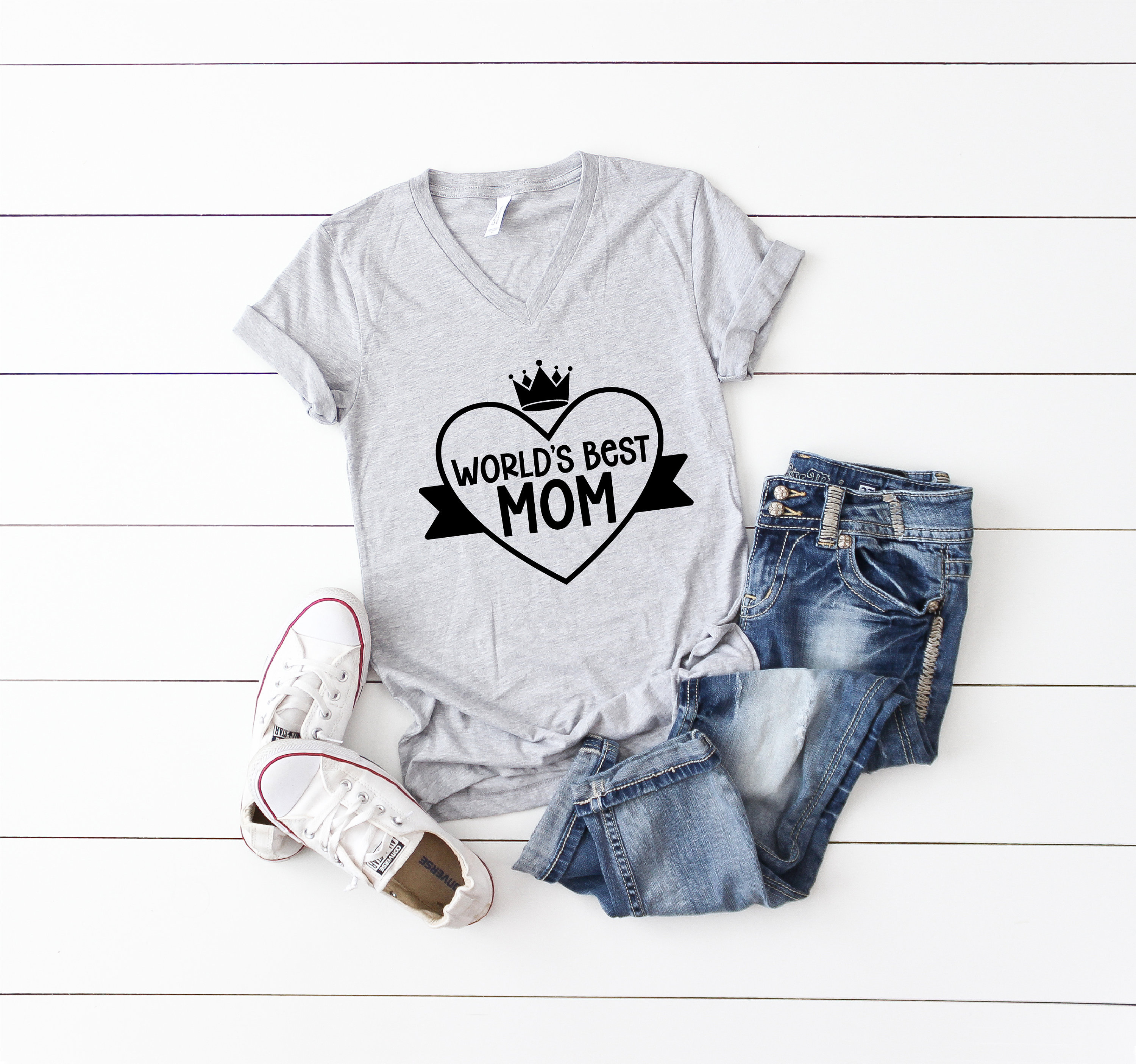 World's Best Mom TShirt, Cute Mom Tee, Mothers Day Shirt , Mama T